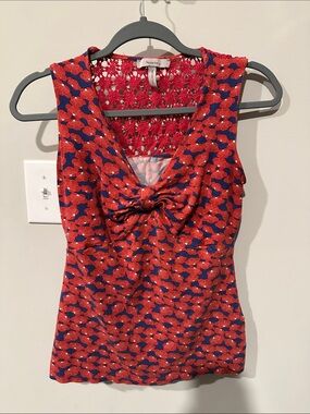 Knot-Front Red Floral Tank Top made for larger bust